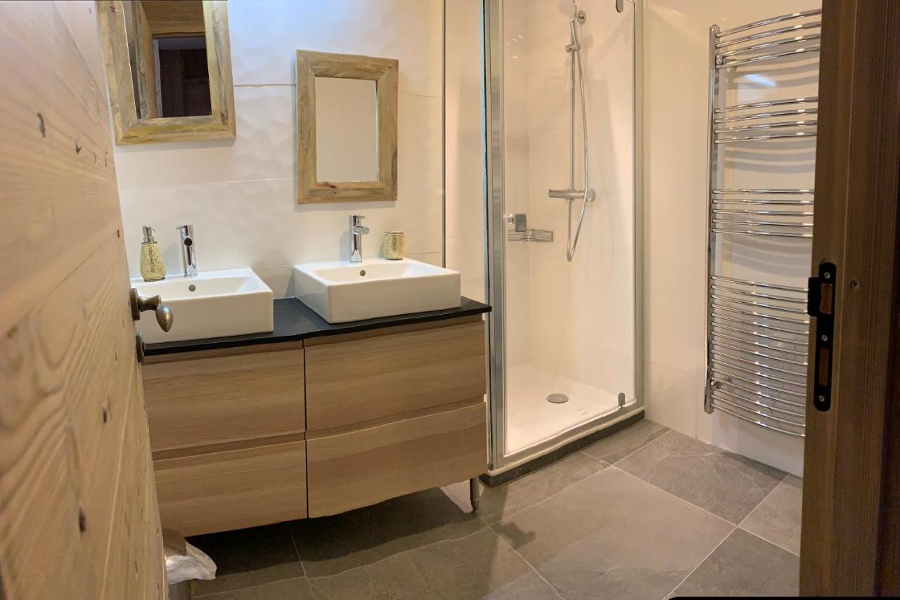 Vaujanylocations - Chalet Opaline Room photo